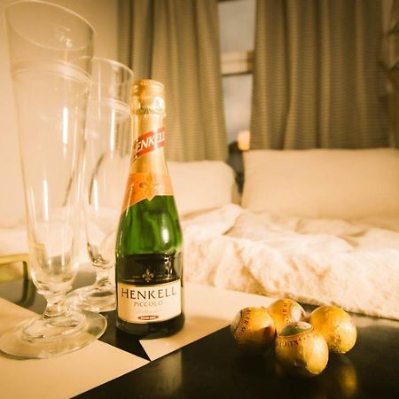 Charming Apartment: Only 10 Minutes To The Center Viena Exterior foto